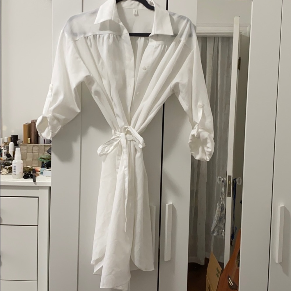 White trench coat/dress